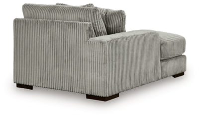 Lindyn Sectional with Chaise