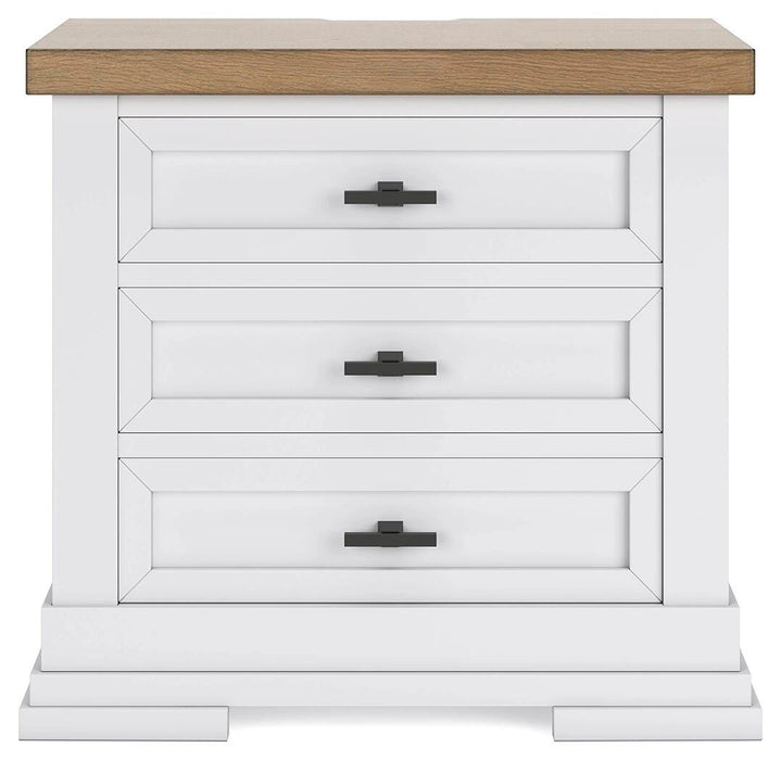 Ashbryn Nightstand