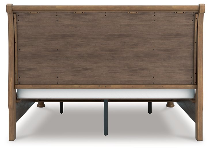 Feddinger Panel Storage Bed