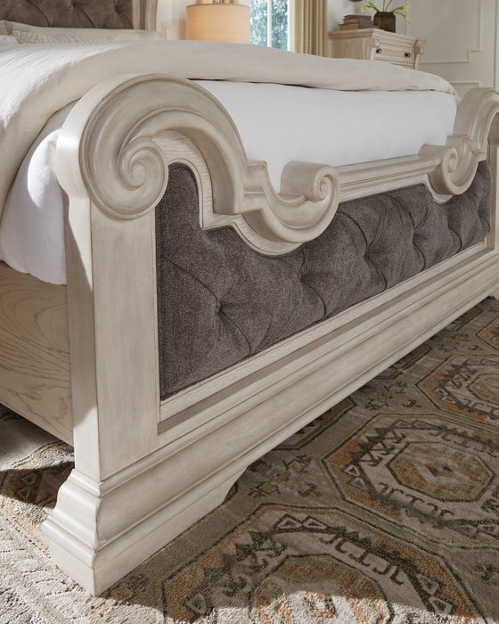 Bruchandi Upholstered Bed