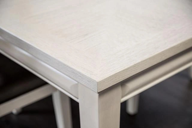 Hinwitz Dining Table Set