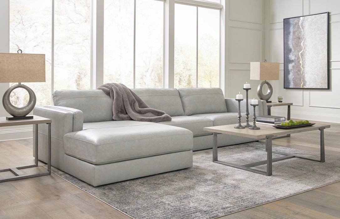 Amiata Sectional with Chaise