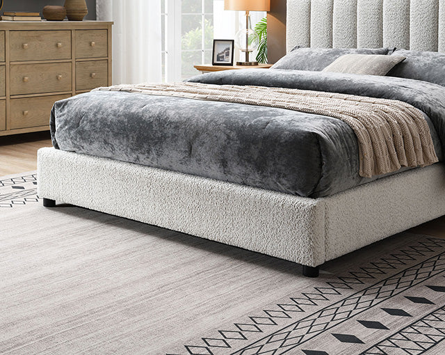 Traverso E.King Bed
