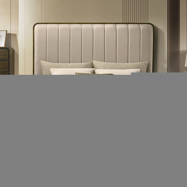 Eastlin E.King Bed