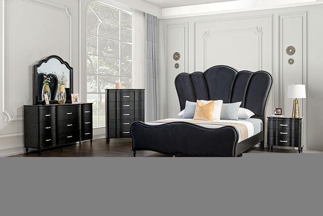 Melodi Parc Chest