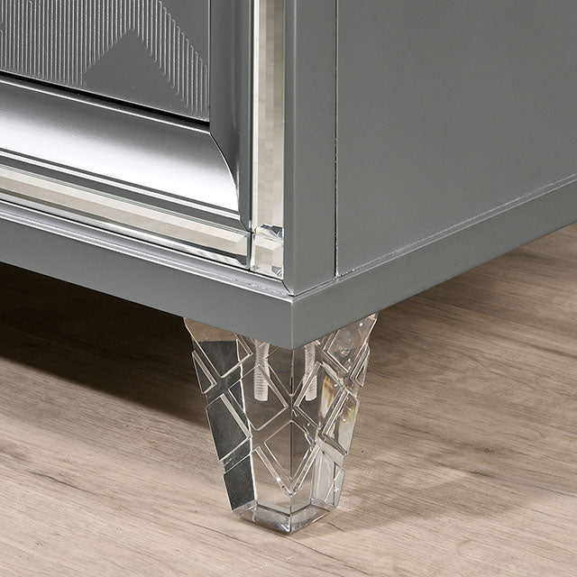 Emmeline Queen Bedroom Set Silver